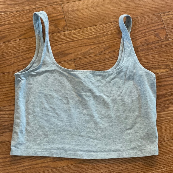 Forever 21 Tops - Forever 21 Light Gray Cropped Tank Top Size Large